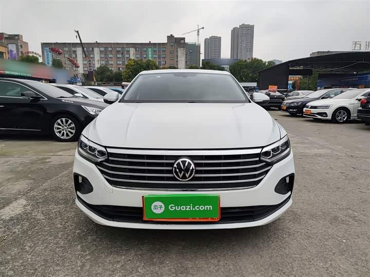 Фото 3 - Volkswagen Lavida