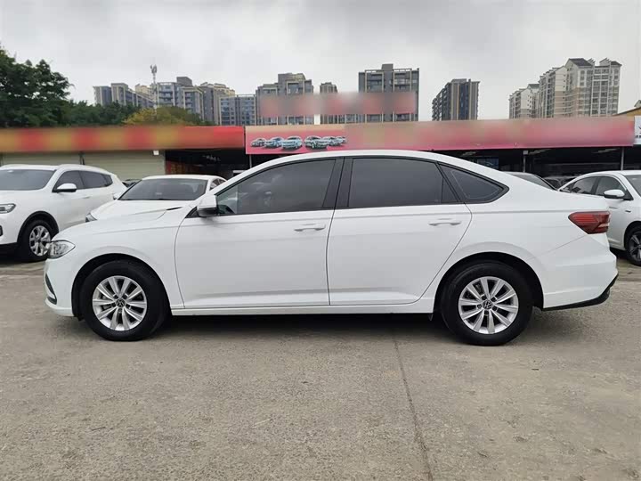 Фото 5 - Volkswagen Lavida