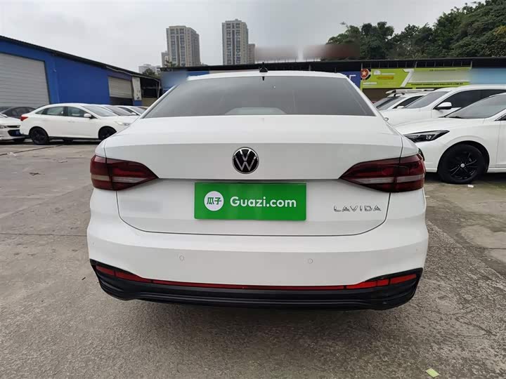 Фото 6 - Volkswagen Lavida