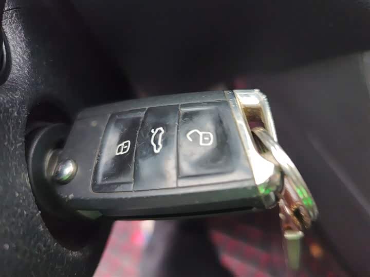 Фото 9 - Volkswagen Lavida