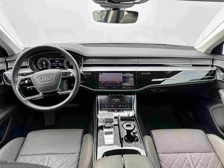 Фото 6 - Audi A8