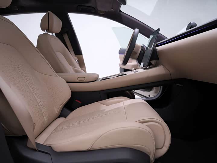 Фото 17 - Nio ET7