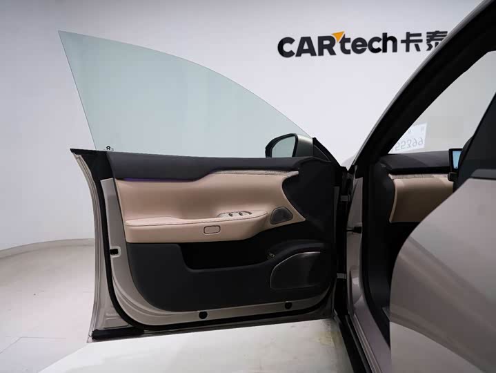 Фото 24 - Nio ET7