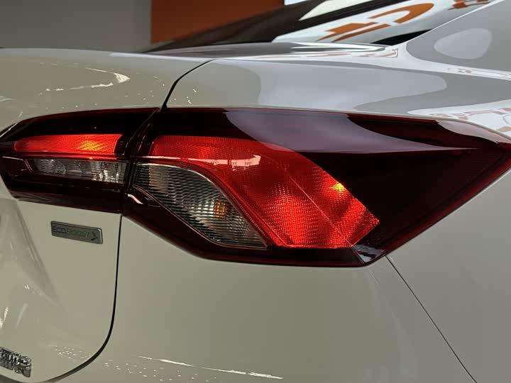 Фото 10 - Ford Focus