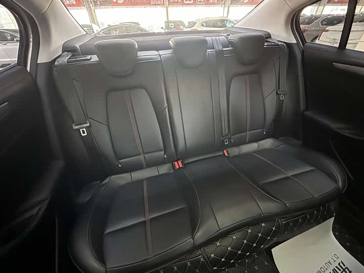 Фото 20 - Ford Focus