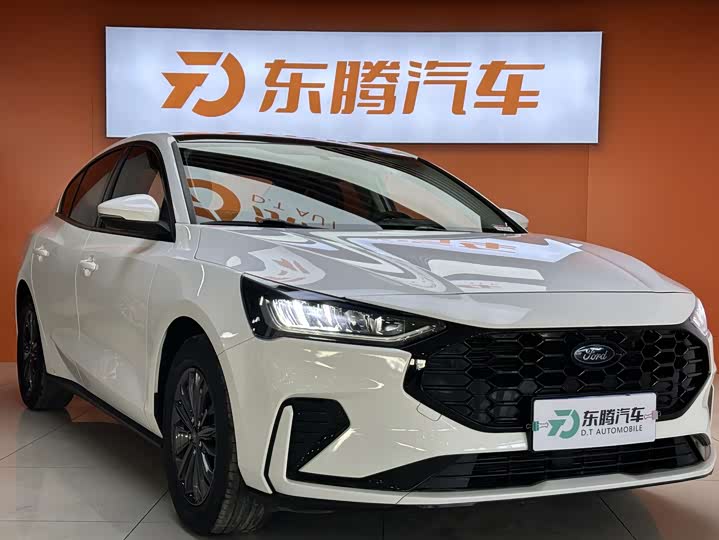 Фото 3 - Ford Focus