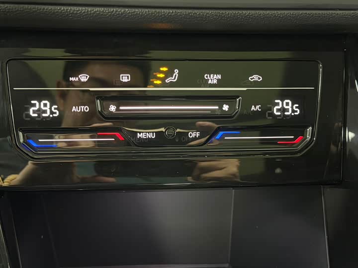 Фото 16 - Volkswagen Tayron