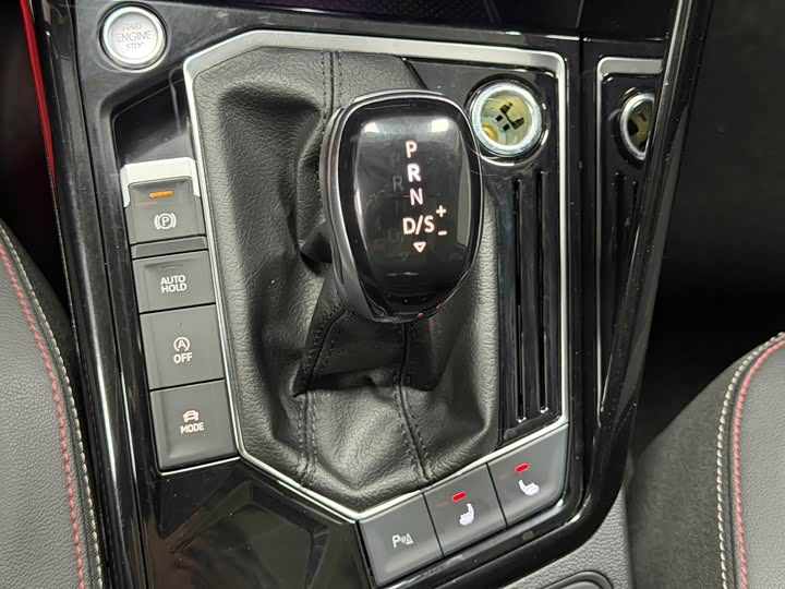 Фото 17 - Volkswagen Tayron