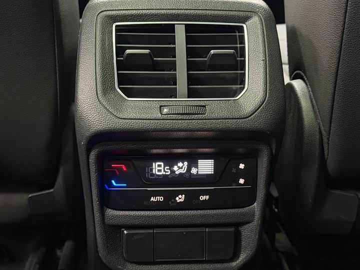 Фото 20 - Volkswagen Tayron