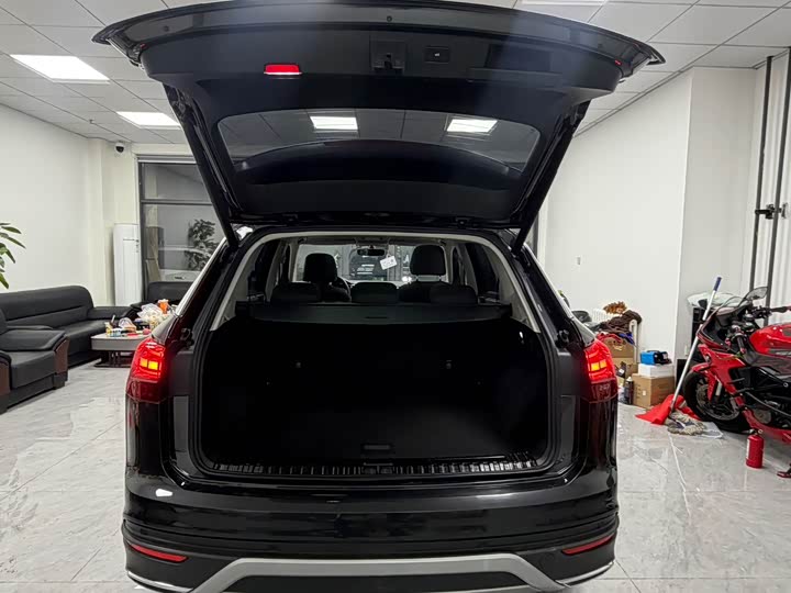 Фото 23 - Volkswagen Tayron