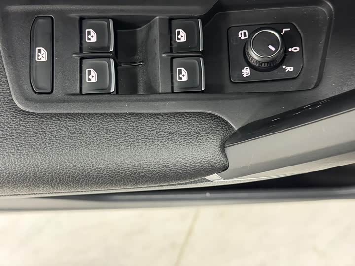 Фото 9 - Volkswagen Tayron