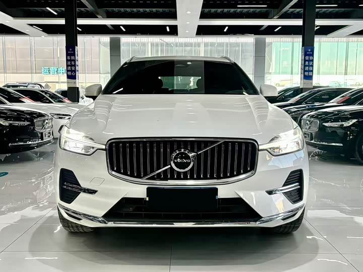 Фото 2 - Volvo XC60