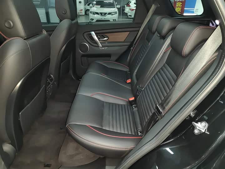 Фото 17 - Land Rover Discovery Sport