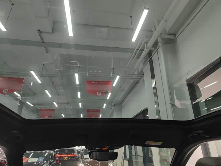 Фото 18 - Land Rover Discovery Sport