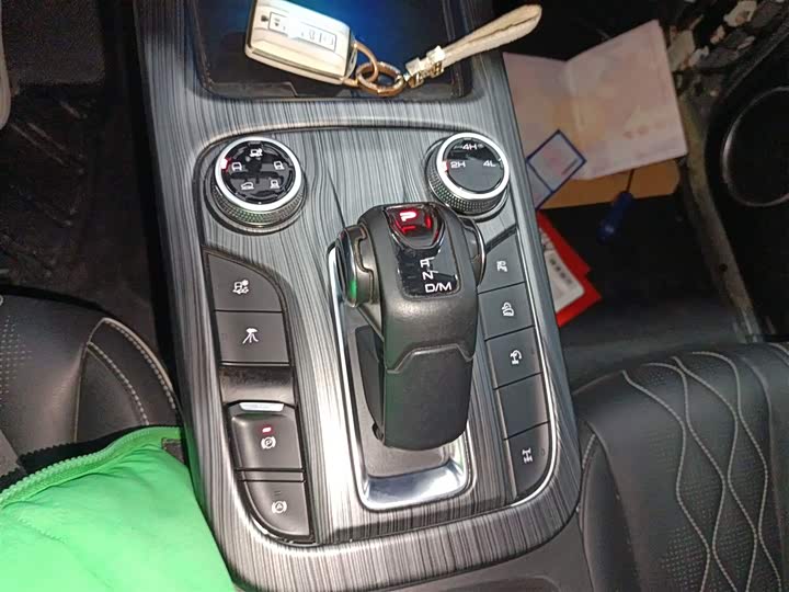 Фото 13 - Tank 300