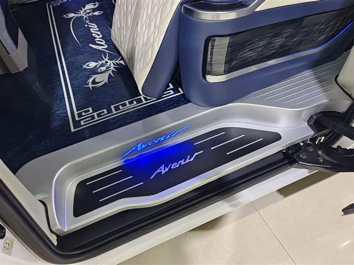 Фото 14 - Buick GL8 ES