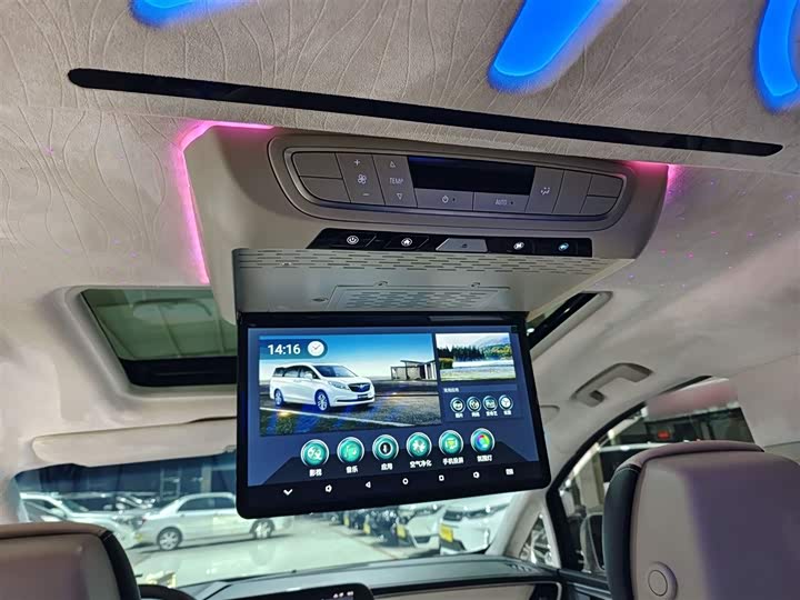 Фото 17 - Buick GL8 ES