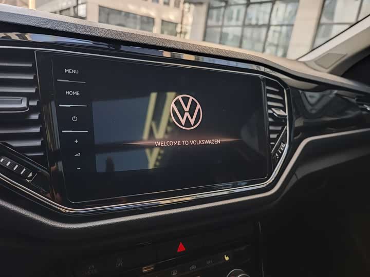 Фото 16 - Volkswagen T-Roc