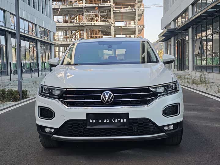 Фото 2 - Volkswagen T-Roc