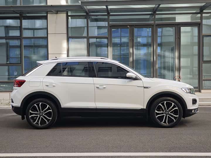 Фото 4 - Volkswagen T-Roc