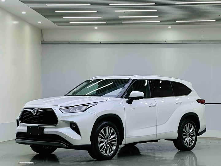 Фото 1 - Toyota Highlander