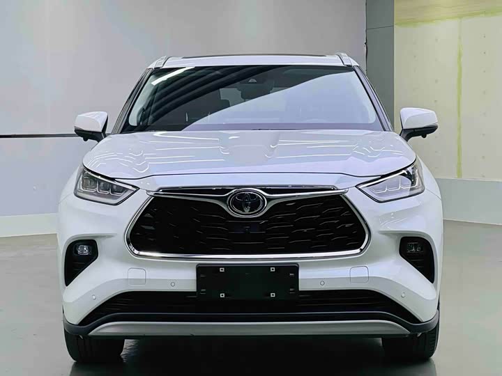 Фото 2 - Toyota Highlander