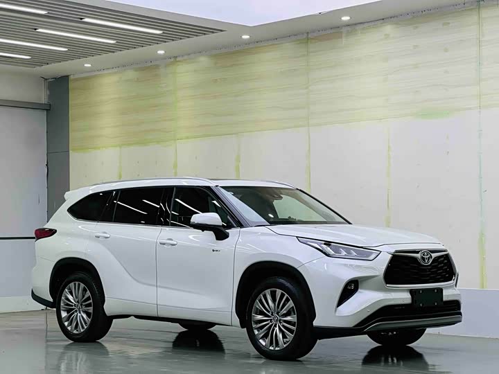 Фото 3 - Toyota Highlander