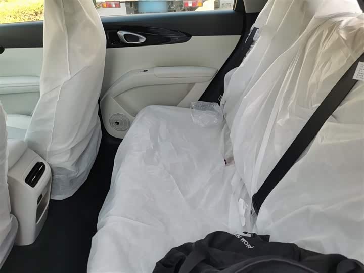 Фото 17 - Geely Galaxy Geome