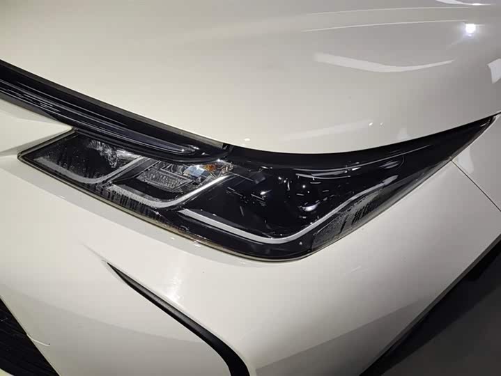 Фото 5 - Toyota Corolla