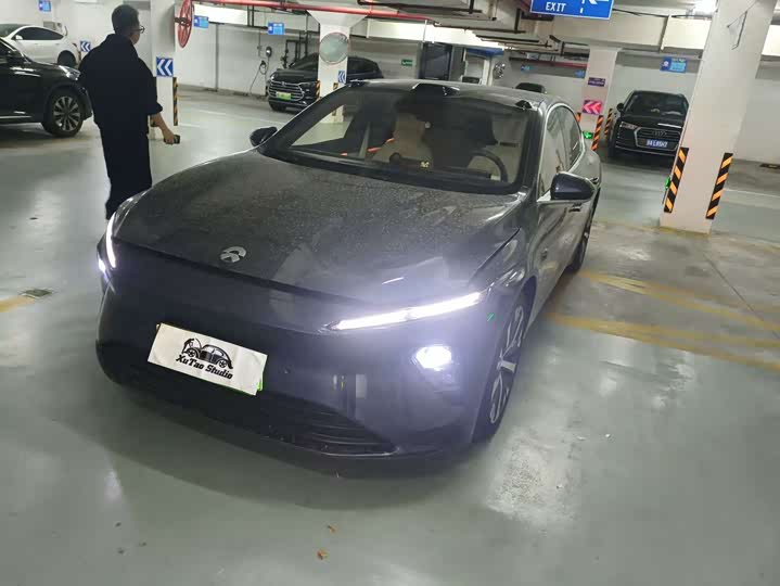 Фото 1 - Nio ET7