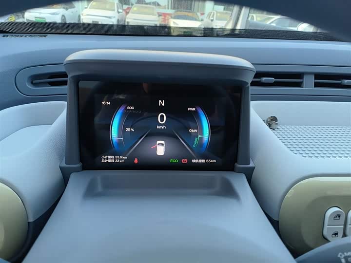 Фото 12 - Bestune Pony