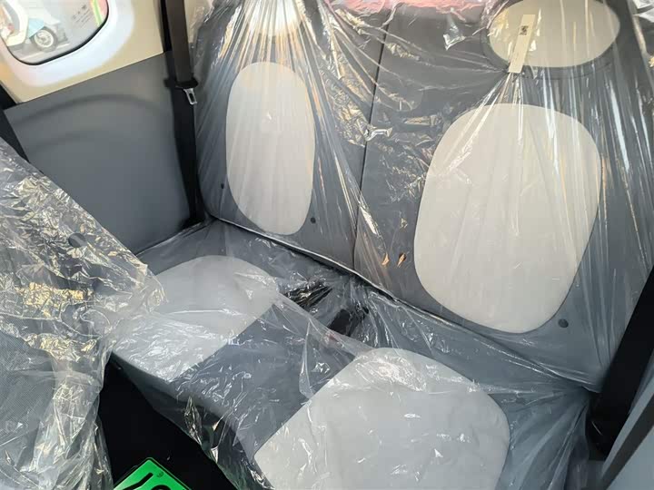 Фото 17 - Bestune Pony