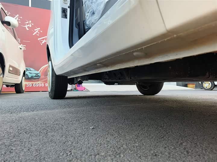 Фото 21 - Bestune Pony