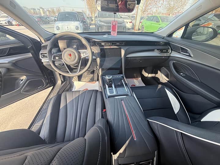 Фото 6 - Hongqi H5