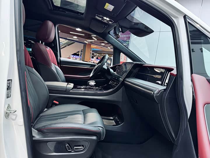 Фото 17 - GAC Trumpchi M8