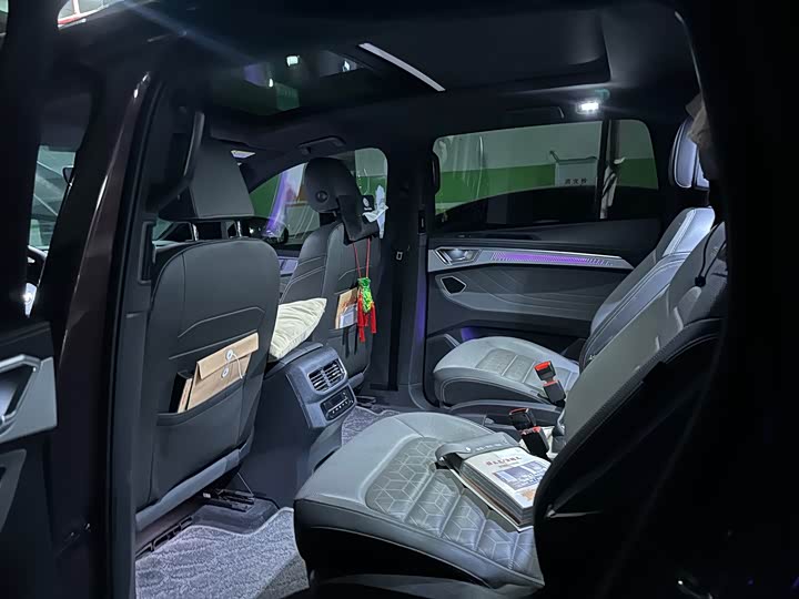 Фото 7 - Volkswagen Talagon