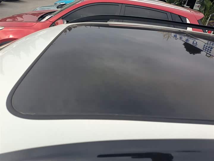 Фото 27 - Roewe RX3