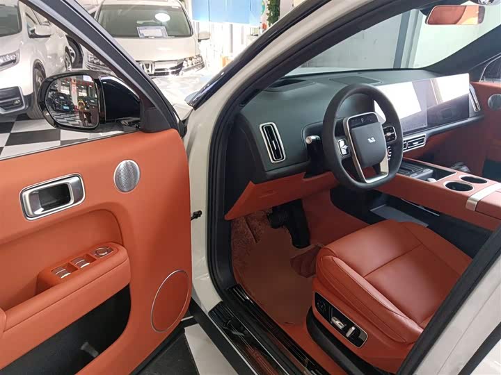 Фото 16 - LiXiang L7