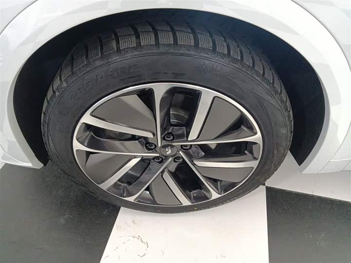 Фото 23 - LiXiang L7