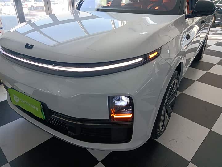 Фото 24 - LiXiang L7