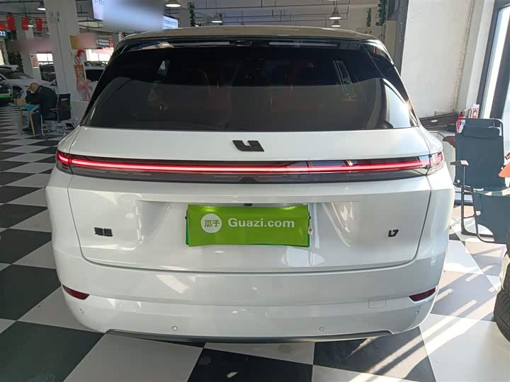 Фото 6 - LiXiang L7