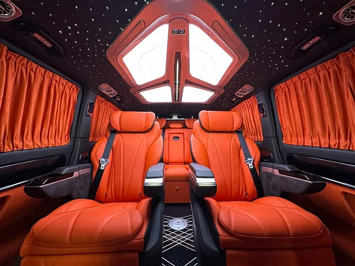 Фото 10 - Mercedes-Benz Vito