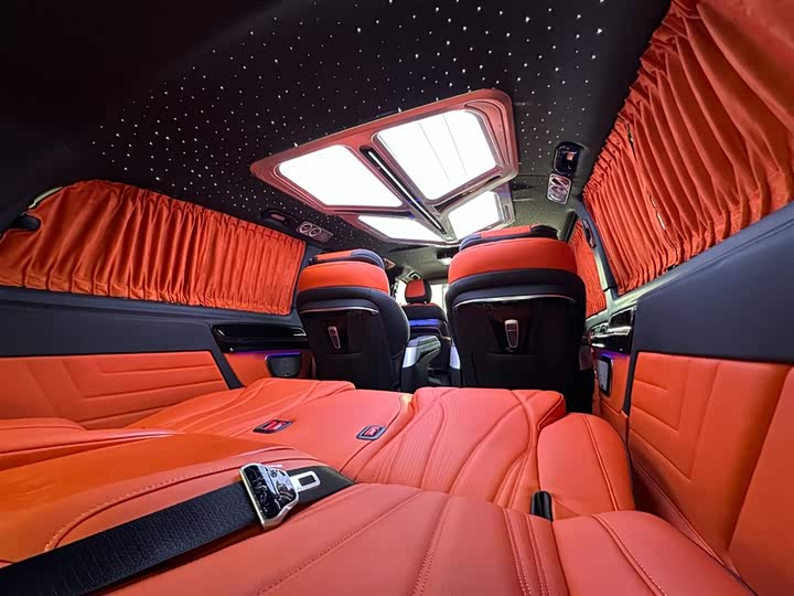 Фото 12 - Mercedes-Benz Vito