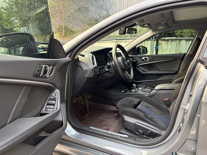 Фото 8 - BMW 2 Series