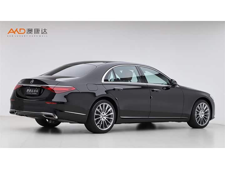 Фото 3 - Mercedes-Benz S-Class