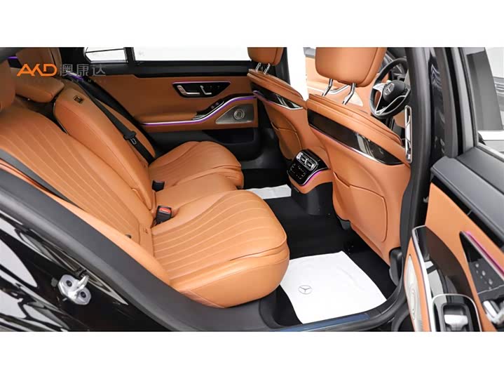 Фото 8 - Mercedes-Benz S-Class