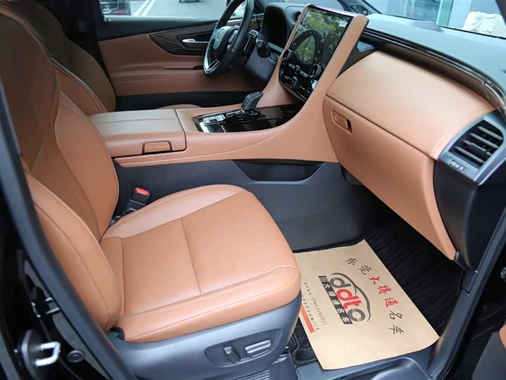 Фото 6 - Toyota Vellfire