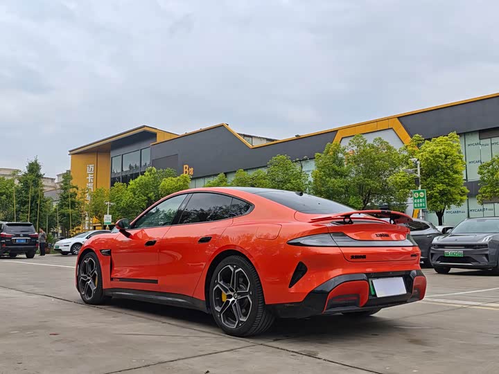 Фото 4 - Xiaomi SU7