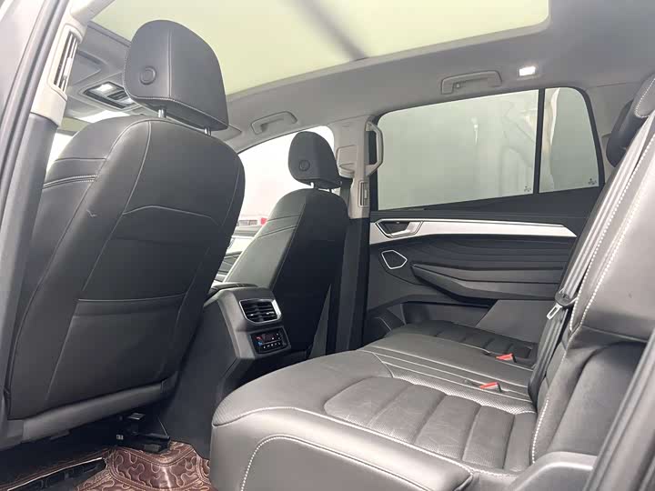 Фото 9 - Volkswagen Talagon