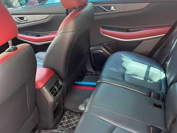 Фото 9 - Changan CS75